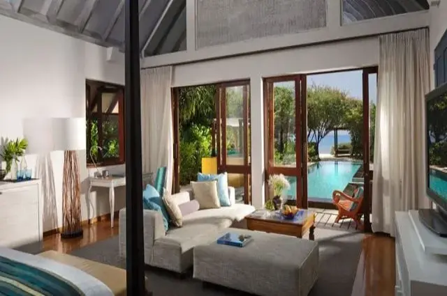 Family Beach Villa with Pool - Master Bedroom